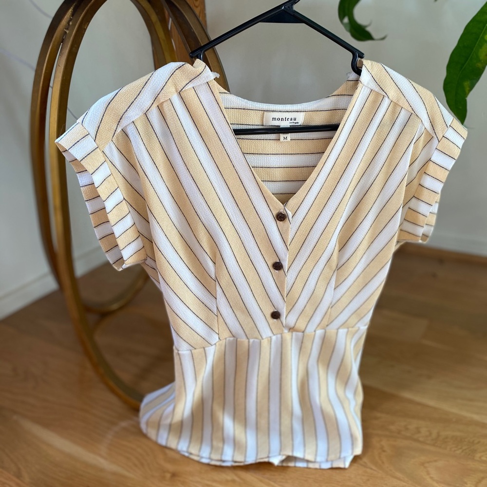 Monteau Women’s M yellow top